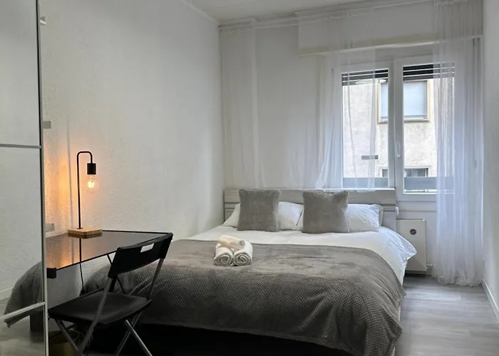 Lindo En El Centro De 公寓 *